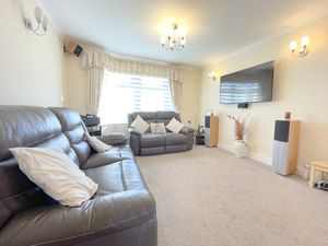 Woodlow- click for photo gallery